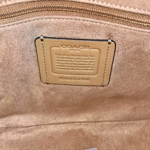 Elegant Brown Leather Shoulder Bag